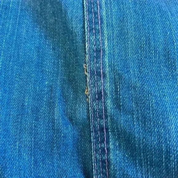 Levis Red" Blue Denim Knee Length Back Slit Skirt Womens - Picture 7 of 7